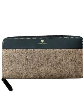 Love Surprise Cork and Black Zip Around Wallet